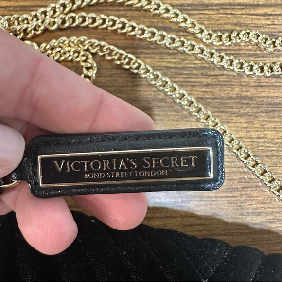 Victoria's Secret Quilt small Shoulder Bag Black Velvet Studded classic romantic - Picture 3 of 11